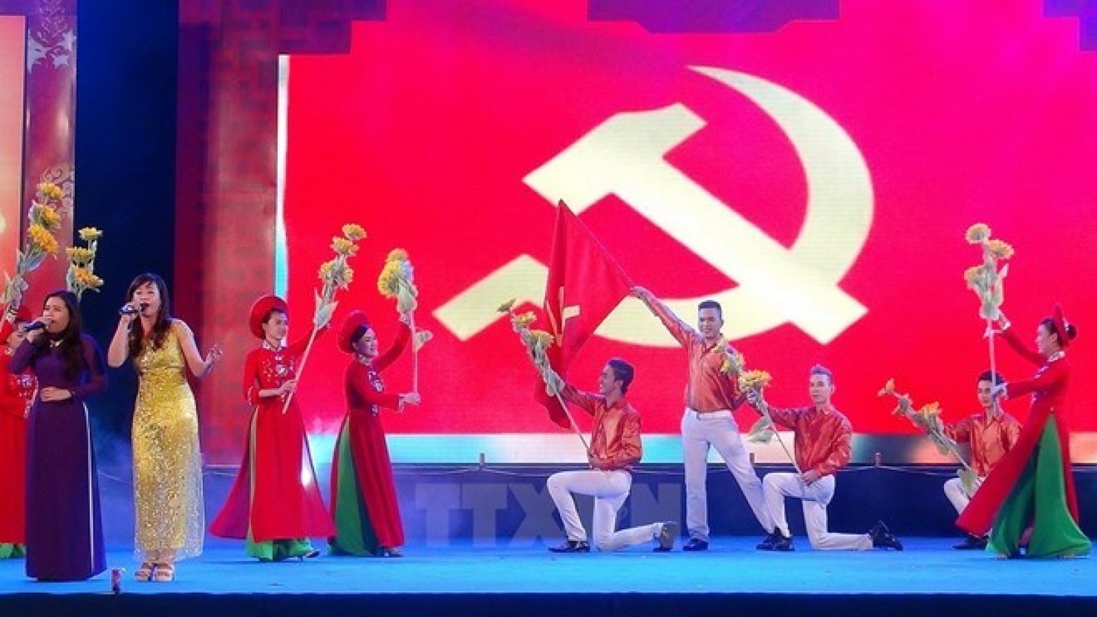 Laos, Cambodia congratulate Vietnam on Party's founding anniversary