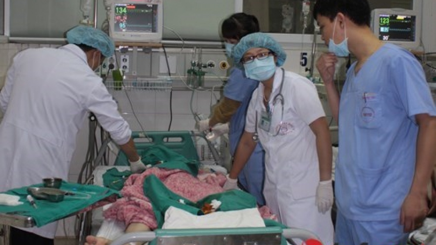 Doctors save pneumonia patient with ECMO