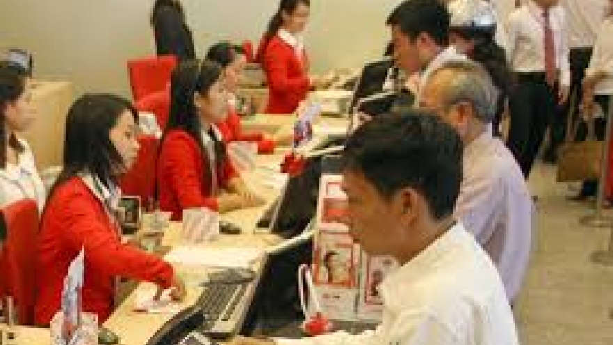 Foreign firms paying staff 29 pct more than local companies in Vietnam: survey
