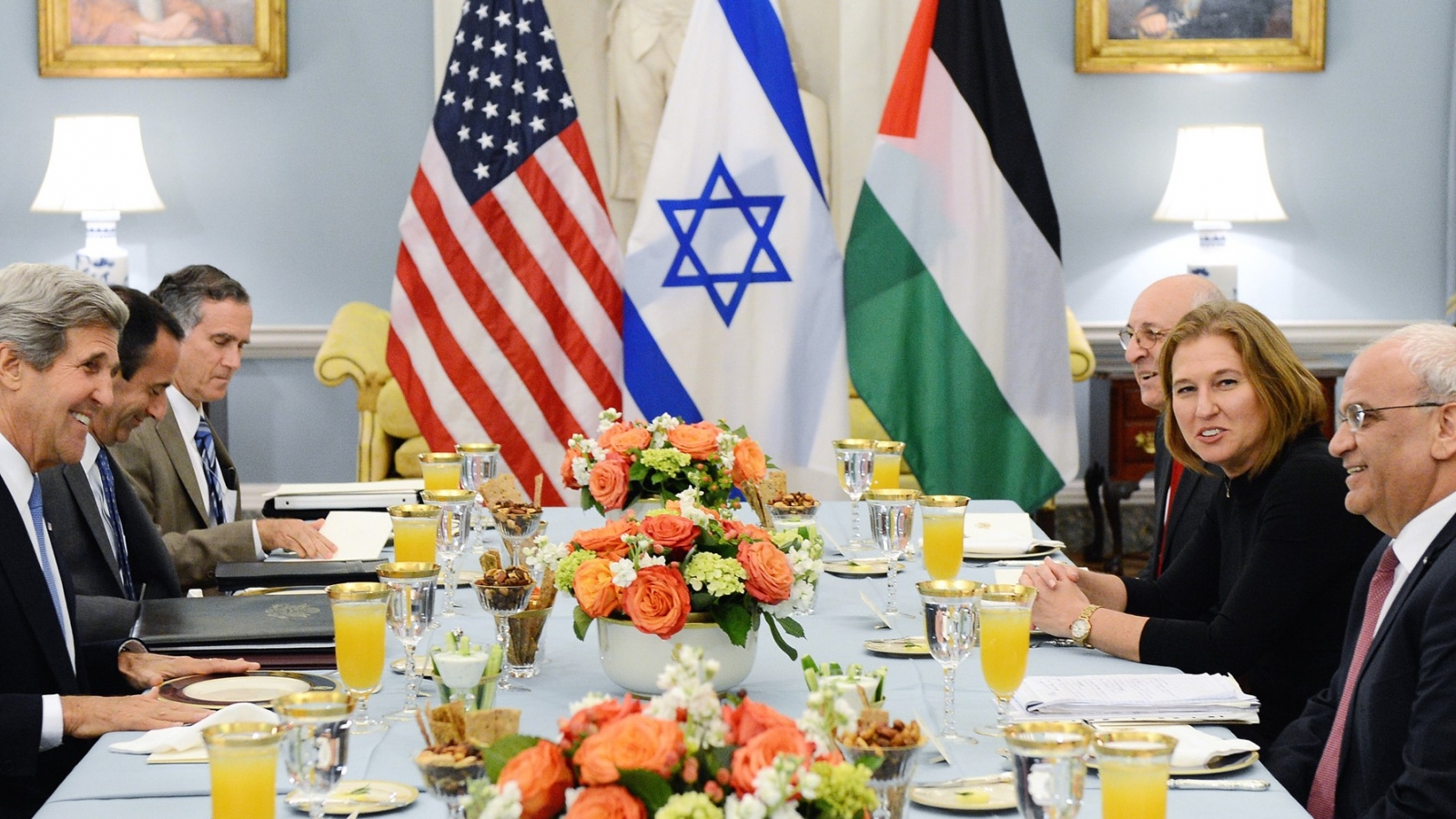 Israel would consider invitation to peace talks with Palestinians