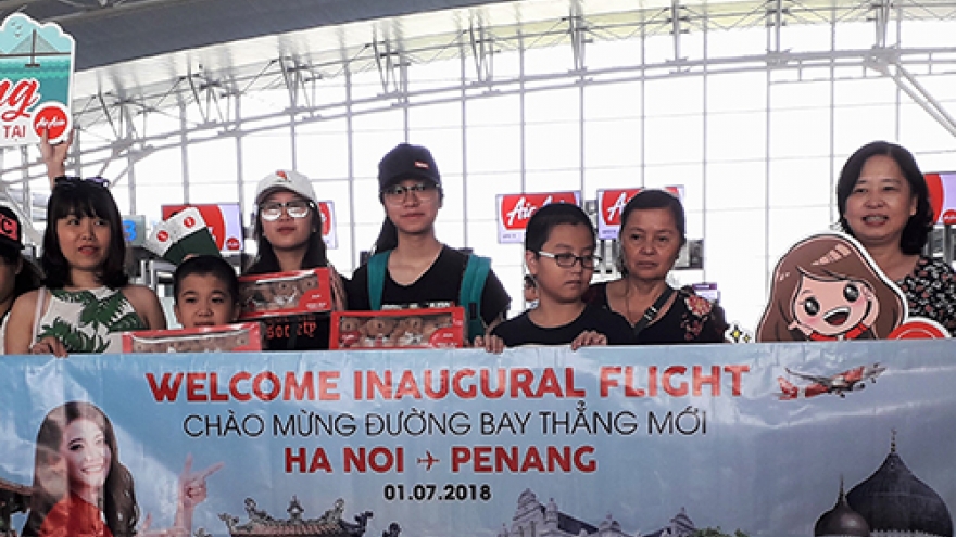 Air Asia launches Hanoi-Penang direct air route