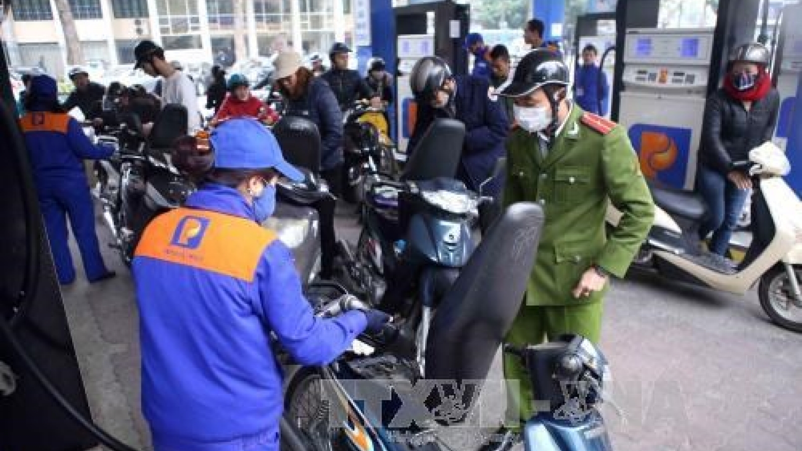 Petrol prices up more than 200 VND per litre