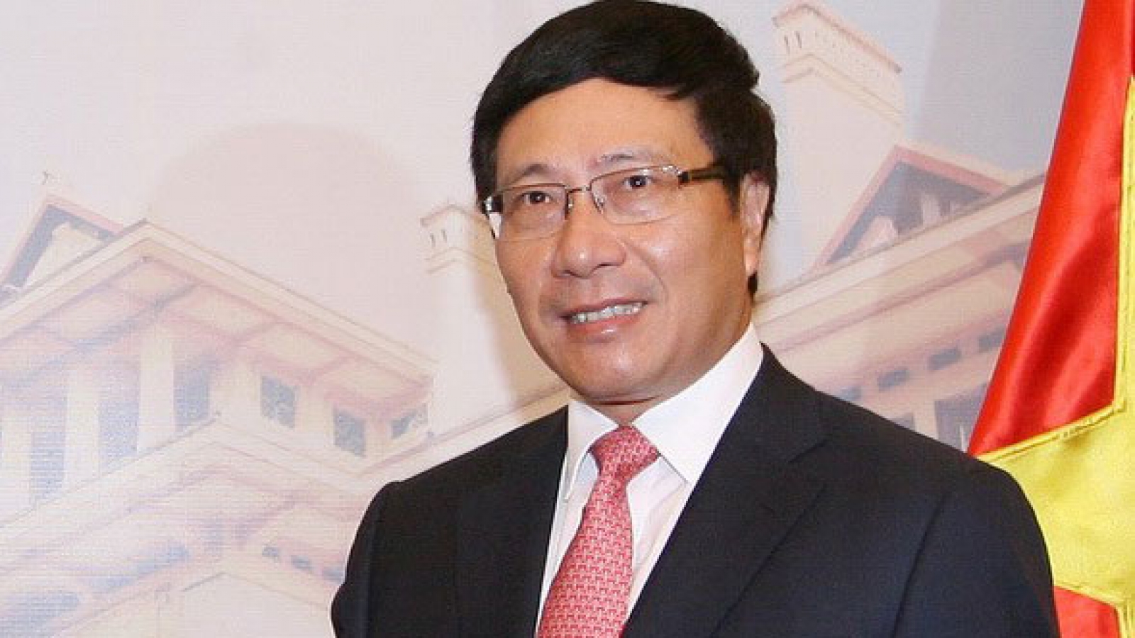 Deputy PM Minh to attend CAEXPO, CABIS in China  