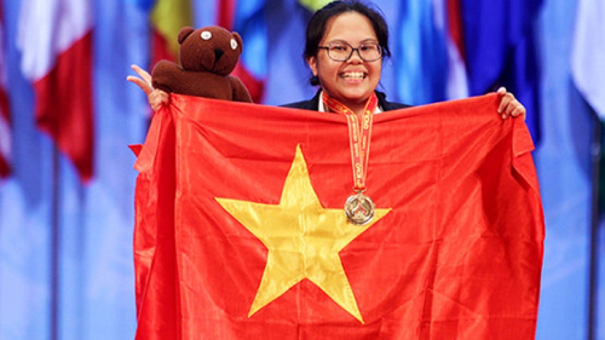 Pham Mai Phuong to attend MIT, thanks to scholarship 