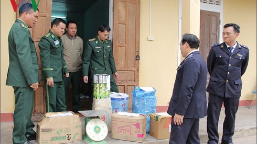 Police seize 84 kg of firecrackers being smuggled from Laos to Vietnam