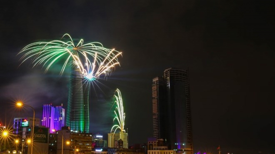 HCM City gets ready for Reunification Day celebrations