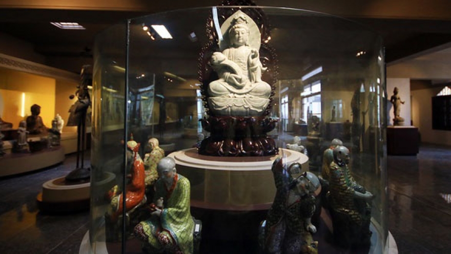 Buddhist antiquities go on display in Danang