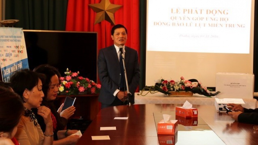 
        OVs in Czech donate over VND2 bln to flood victims in central region
                              