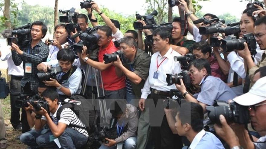 Spokespersons’ details to be publicised