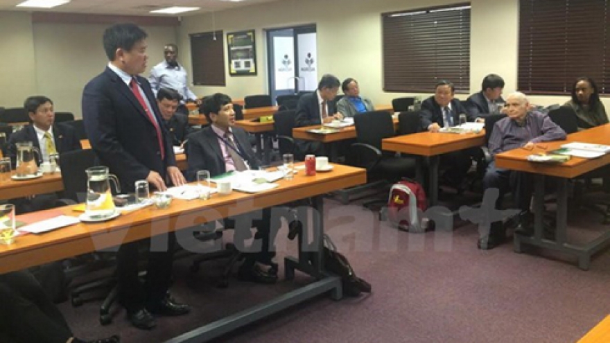 Vietnam, South Africa share experience in goods reserves