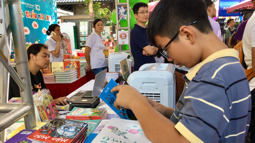 Kid activities at Hanoi’s book street