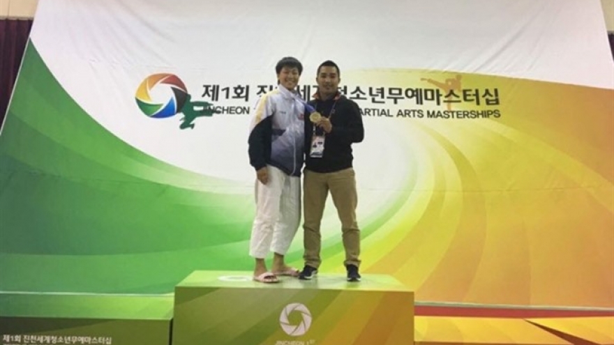 Vietnamese kurash artist wins gold at world event