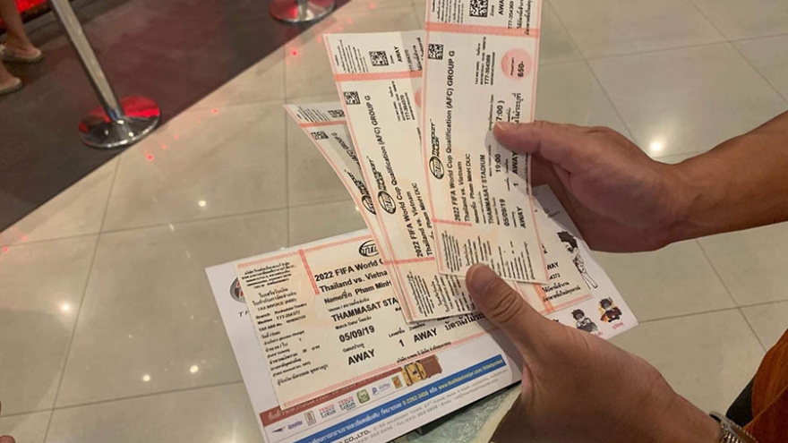 Black market rife with tickets ahead of Vietnam-Thailand tie