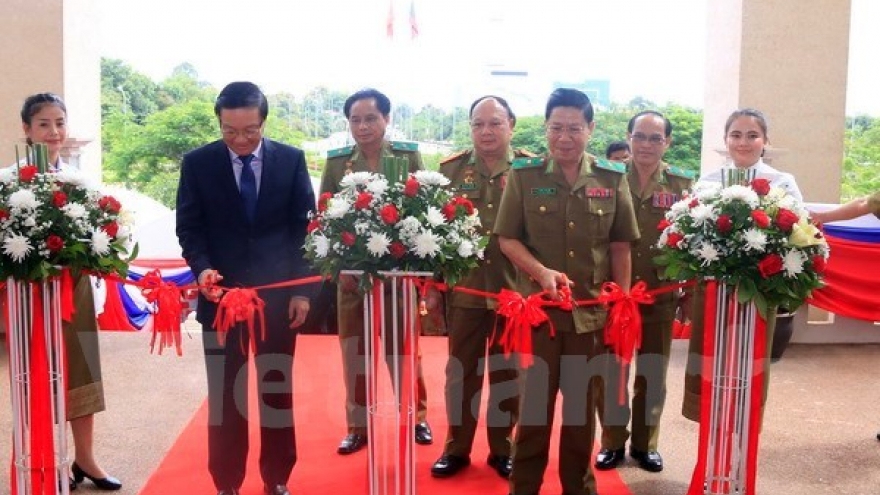 Photos feature cooperation between Vietnamese, Lao security sectors