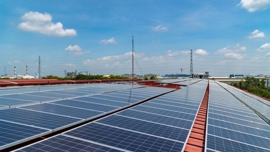 Phu Yen begins to build solar-powered lighting system