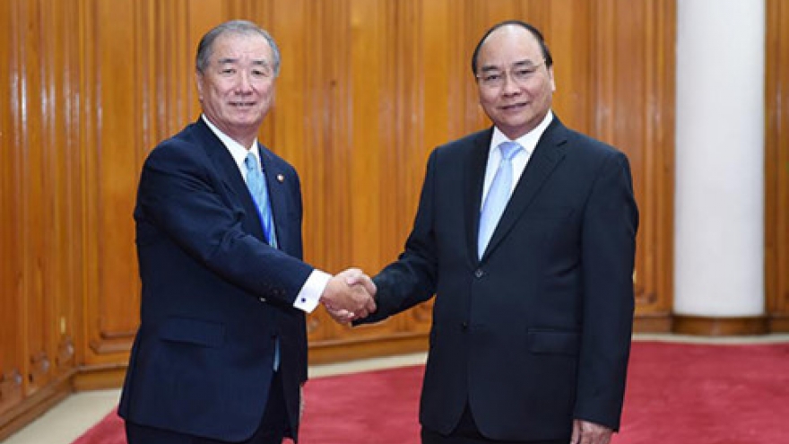 PM hosts Japanese businesses, Bulgaria minister