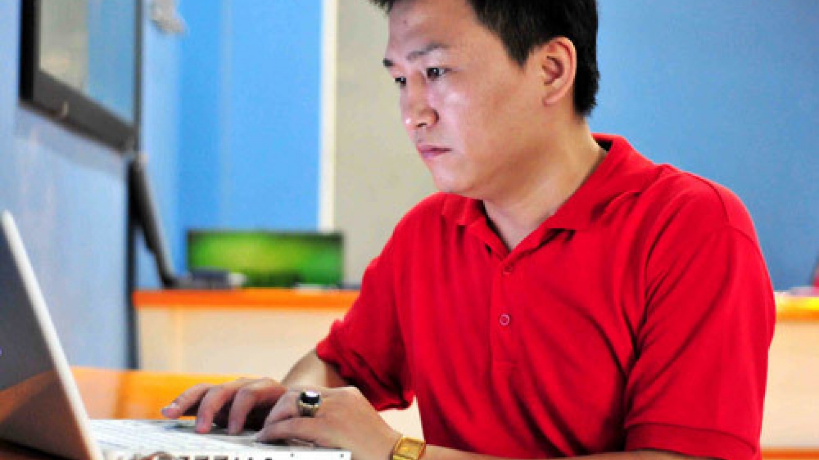 Cueist strives for professional billiards environment in Vietnam