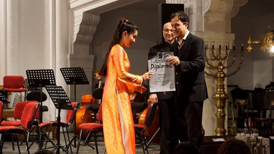 Vietnamese girl wins third prize at Isidor Bajic Piano Memorial