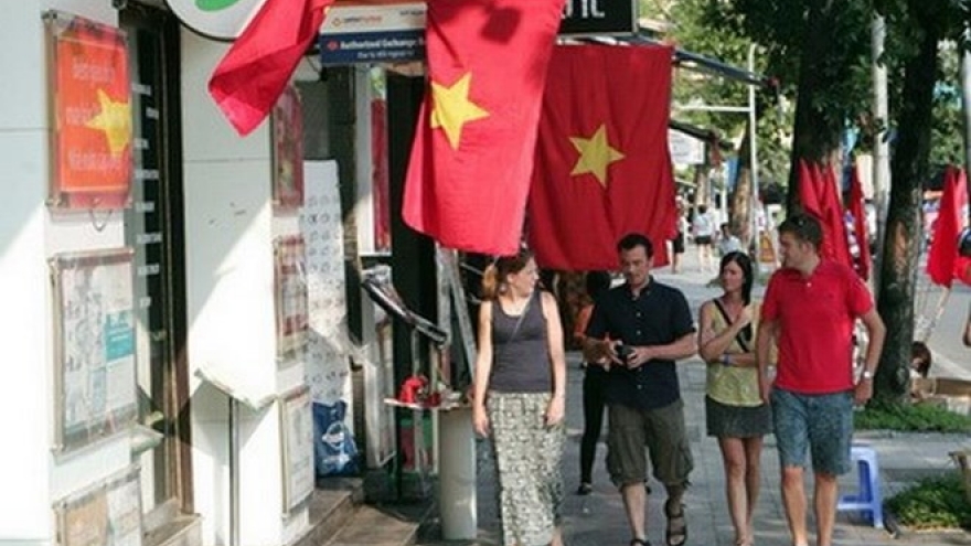 Art programmes celebrate Hanoi’s Liberation Day