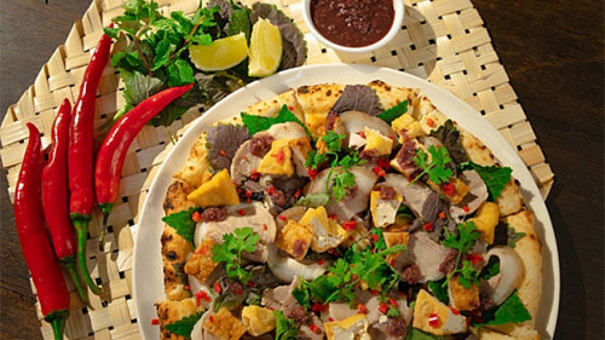 Sellout say some, but pungent, strong-smelling pizza sells out