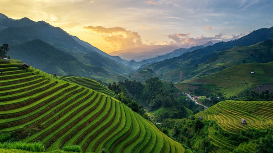 
        Mu Cang Chai among world’s top 50 most beautiful places 
                          
                      