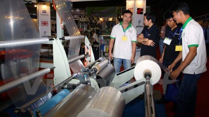 Plastics firms urged to adapt to AEC market