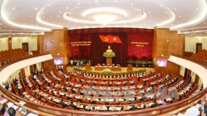 Politburo discusses reconstruction of public administrative units