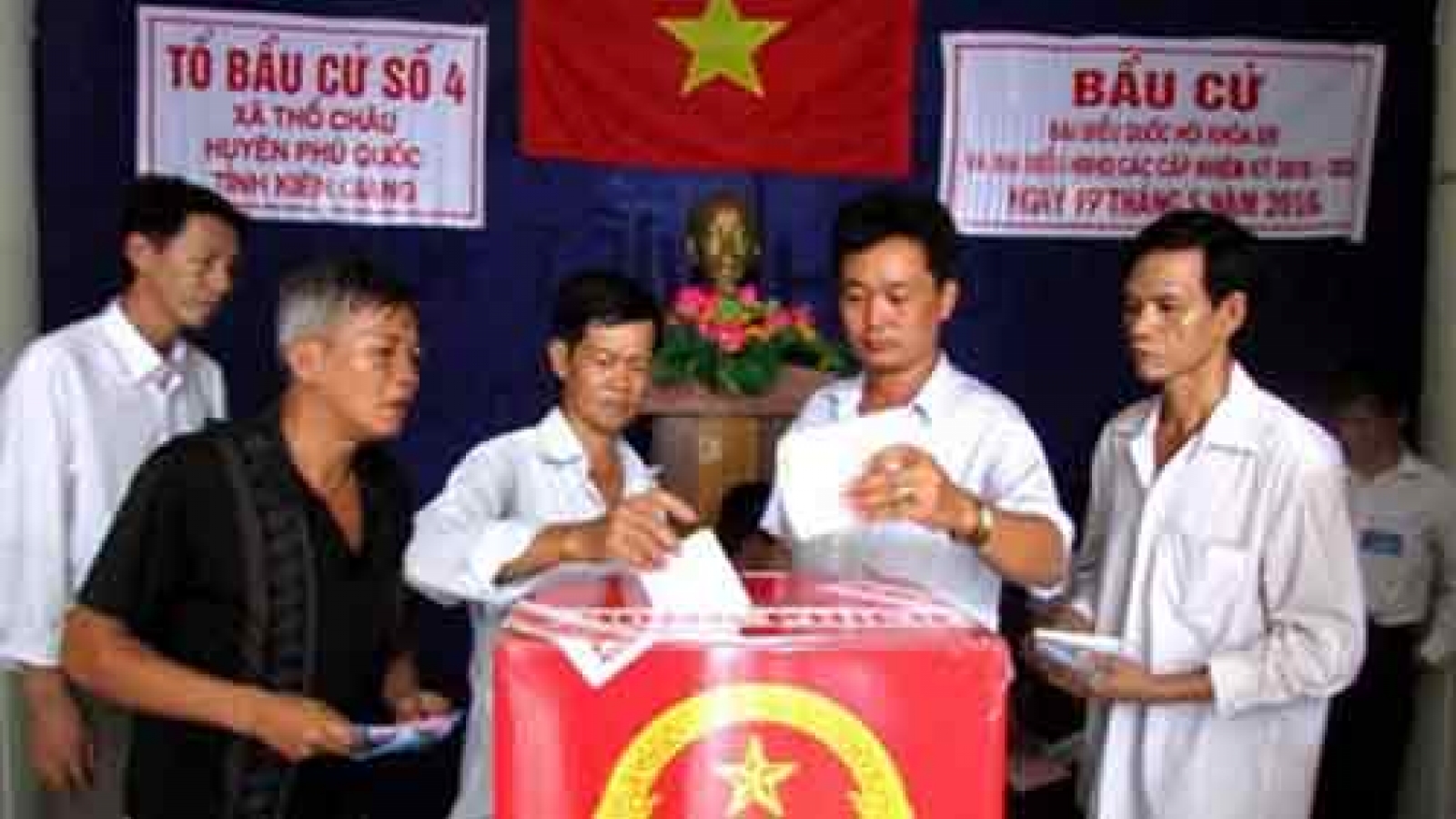 Kien Giang: Voters in Tho Chau island commune go to the poll