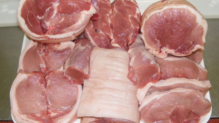 Temporary ban on pork imports from Hungary, Poland