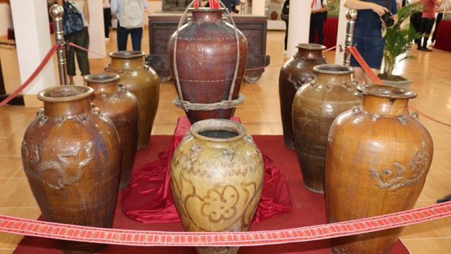 Cham ethnic minority group’s pottery on display
