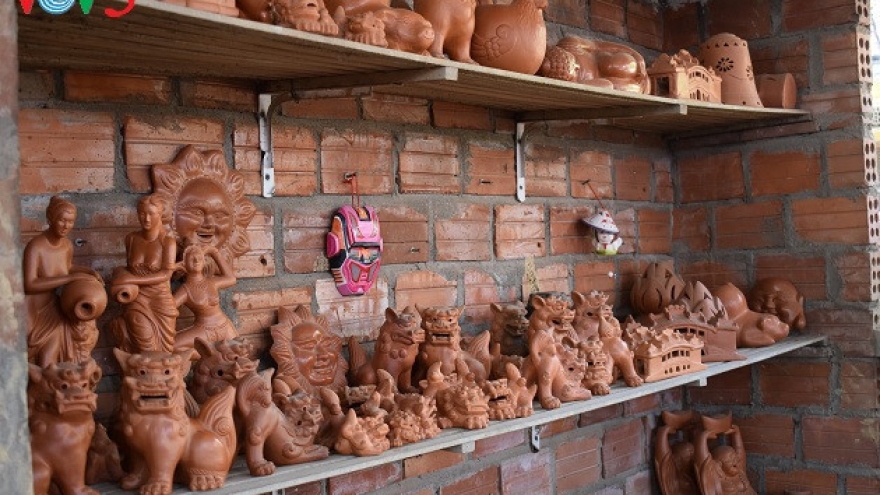 Thanh Ha Pottery Village