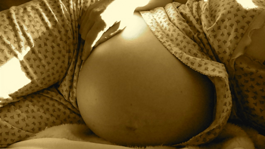 Chinese woman arrested for abducting pregnant Vietnamese 12-year old