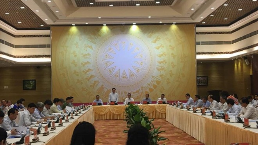 
        President urges thorough preparation for APEC 2017
                              