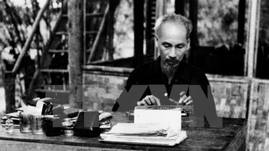 Late President Ho Chi Minh’s birthday marked in Argentina