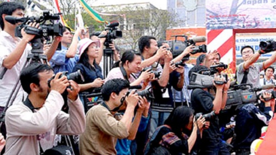 Favorable conditions needed for press development