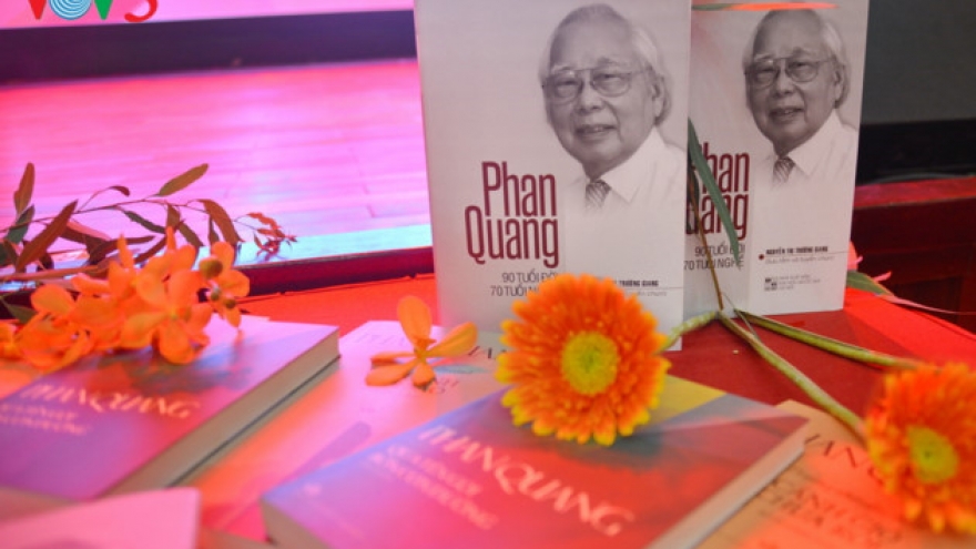 Veteran journalist Phan Quang, subject of new book