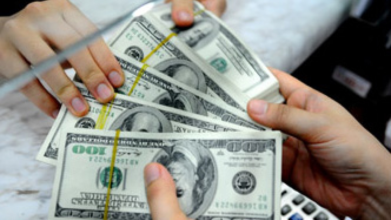 Standard needed for public debt assessment
