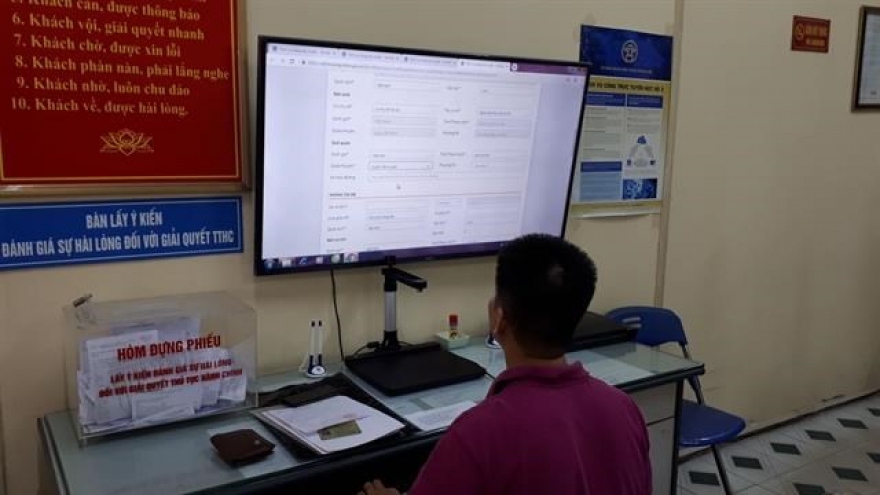 Hanoi boosts online public administrative services