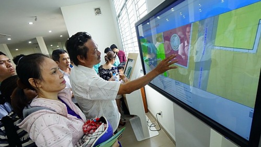 
        Vietnam off to slow start in going online with public services
                              