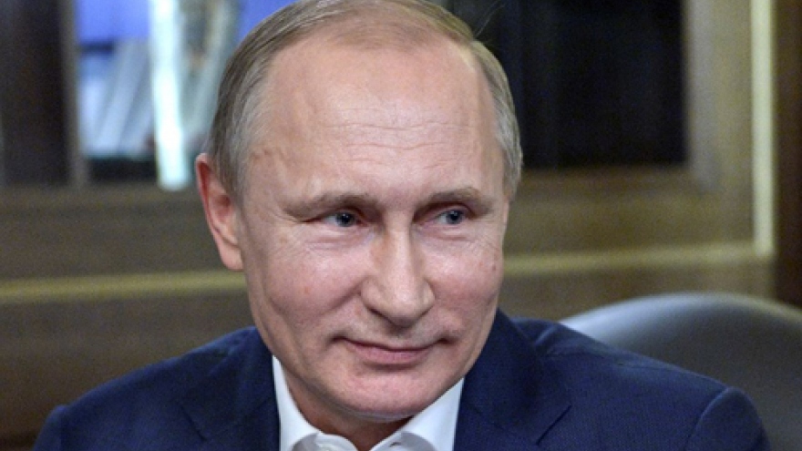 Syria needs new constitution, says Russia's Putin