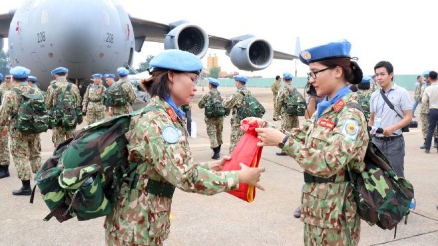 Send-off ceremony for peacekeeping field hospital staffers