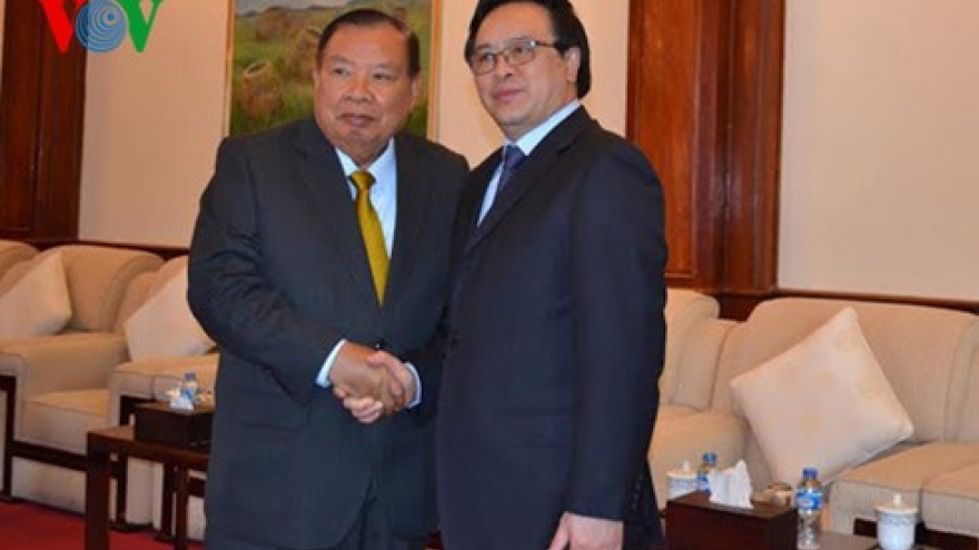 Party chief’s special envoy reiterates stronger ties with Laos