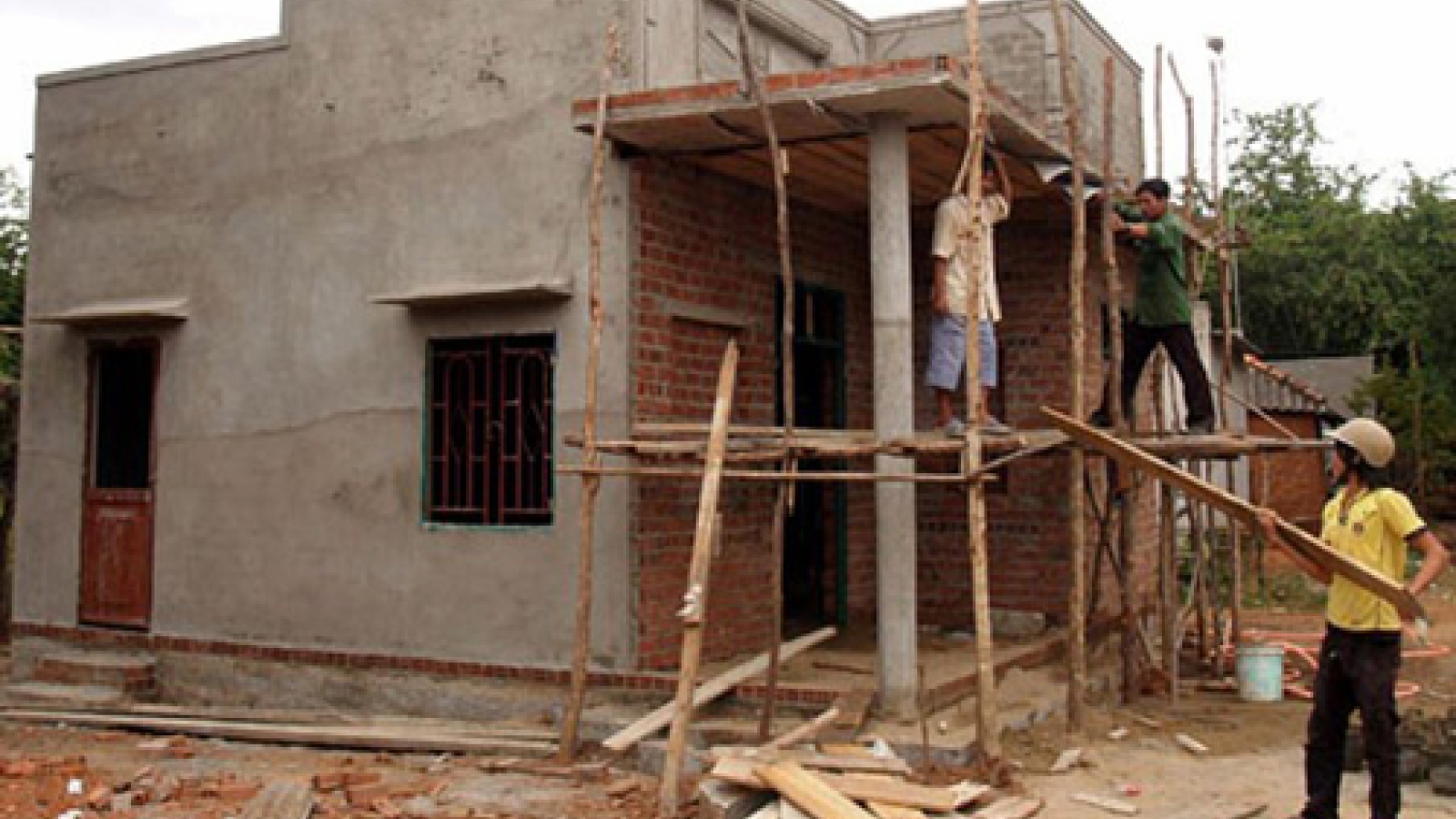 Quang Ninh speeds up housing support to the poor