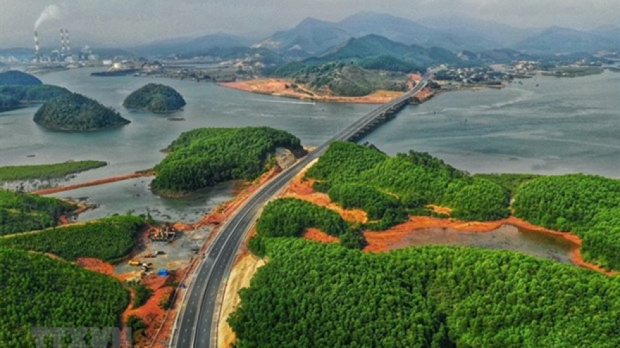 Quang Ninh invests in seven major transport projects