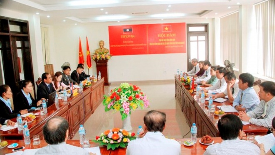 Quang Tri, Savannakhet boost trade union ties