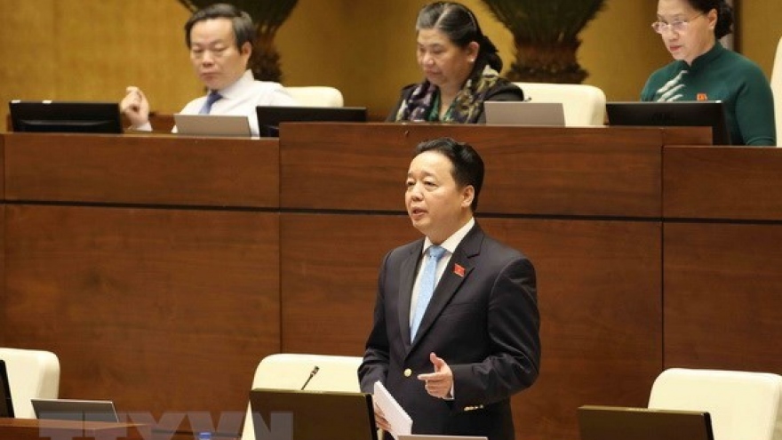 
        Ministers of Transport, Natural Resources and Environment questioned at NA
                              