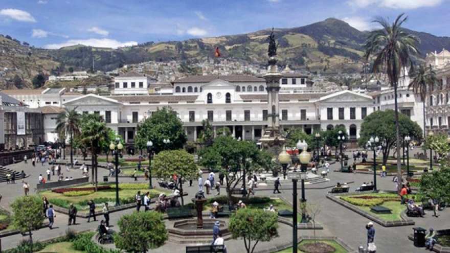 Party delegation attends third Latin American Progressive Meeting