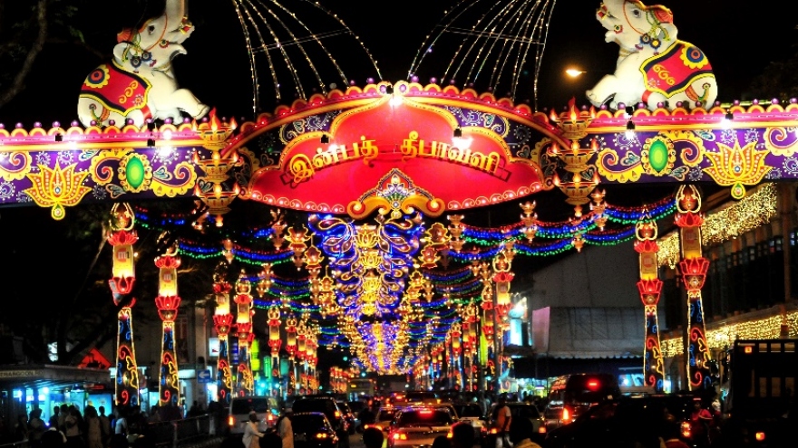  Three ways to enjoy Deepavali, festival of light, like a true local