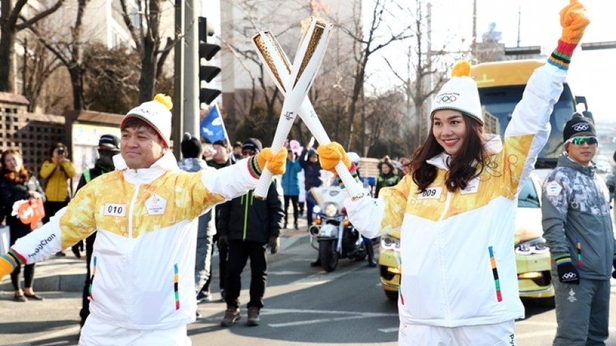 Thanh Hang carries the torch for 2018 Winter Olympics