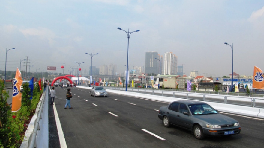 Rach Chiec 2 bridge to be opened to traffic before Tet